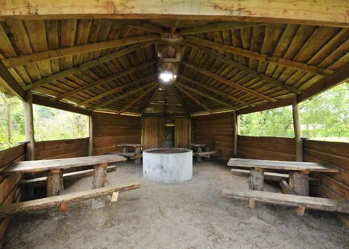 ホテル Kursuscenter